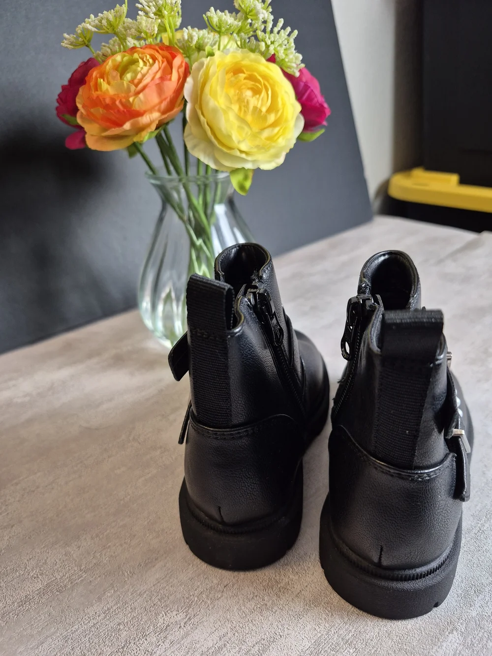 Cat&Jack Black Pearl-Buckle Ankle Boots.Toddler. Size 8
